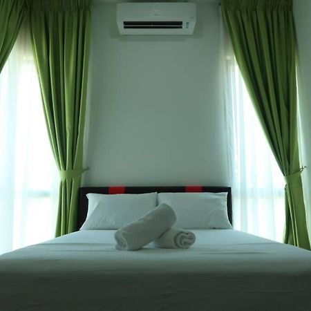 Promo Private Luxurious Nilai Vacation Home Екстериор снимка