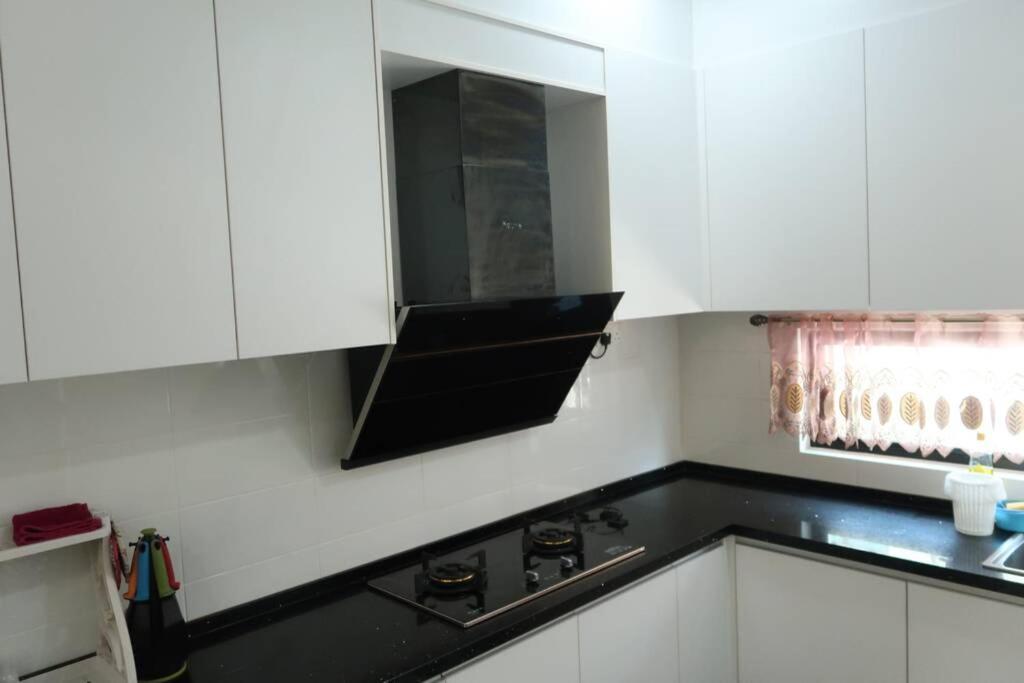 Promo Private Luxurious Nilai Vacation Home Екстериор снимка