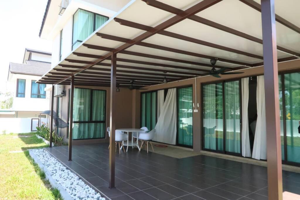 Promo Private Luxurious Nilai Vacation Home Екстериор снимка